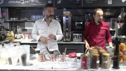 Hazım Körmükçü, Fincanlarla Müzik Yaptı - Istanbul