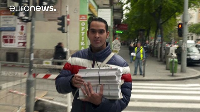 Будапешт. Газета для бездомных ищет новый дом. Но продажи бьют рекорды