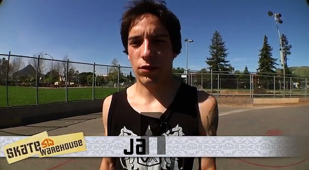 05.Manobras de Skate - Heelflip