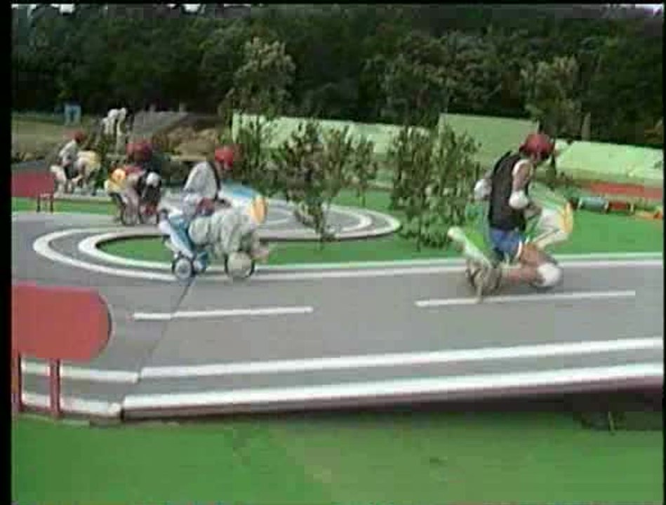 Most Extreme Elimination Challenge - S 2 E 10 - Wedding Industry vs. Trucking Industry