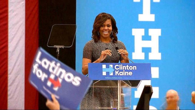 US election: Michelle Obama rallies Arizona voters