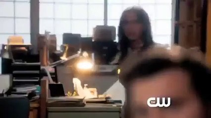 Arrow 1ª Temporada Trailer Original em Inglês-LM Seriados