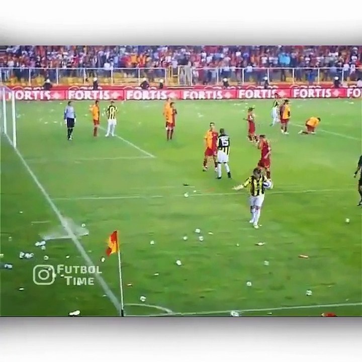 Trying to Take A Corner Shot In Turkey