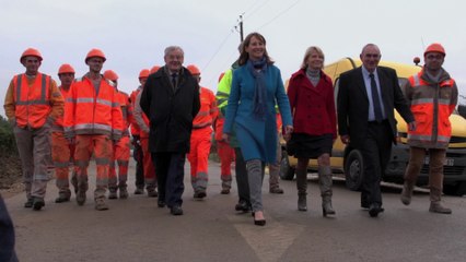 Ségolène Royal lance les travaux de la première route solaire dans l'Orne