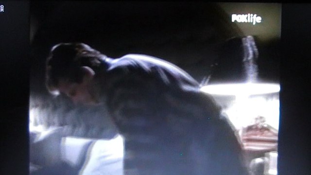 Cote Ouest (video en français) - Greg empoisonné , commence a ressentir des douleurs a son foie .