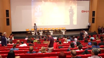 Antalya Senaryodaki ?köpek? Sete Girmeye Çalışan Hırsızları Kovaladı