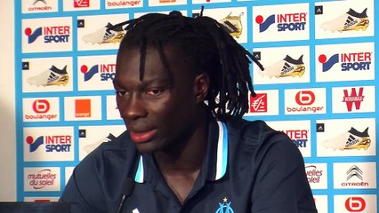 Ligue 1 - Bafétimbi Gomis: "Cavani est un attaquant de classe mondiale"