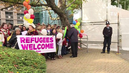 GB: accueil chaleureux pour les mineurs de Calais à Croydon