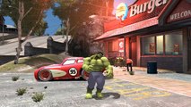Lincroyable Hulk au Burger conduit avec Flash Mcqueen de Cars 2 Disney Pixar