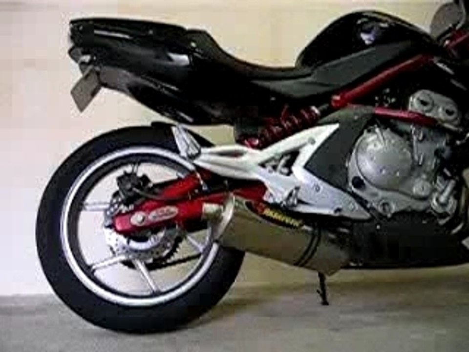 Kawasaki ER-6n - pot Akrapovic 1 (sans chicane)