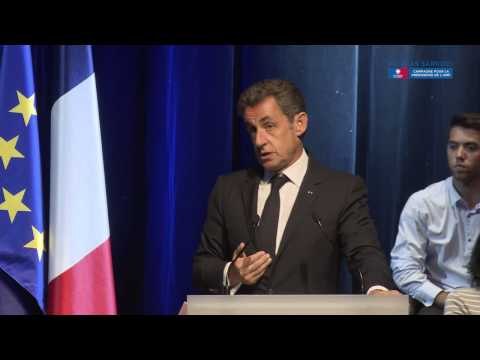 Nicolas Sarkozy en meeting à Toulon
