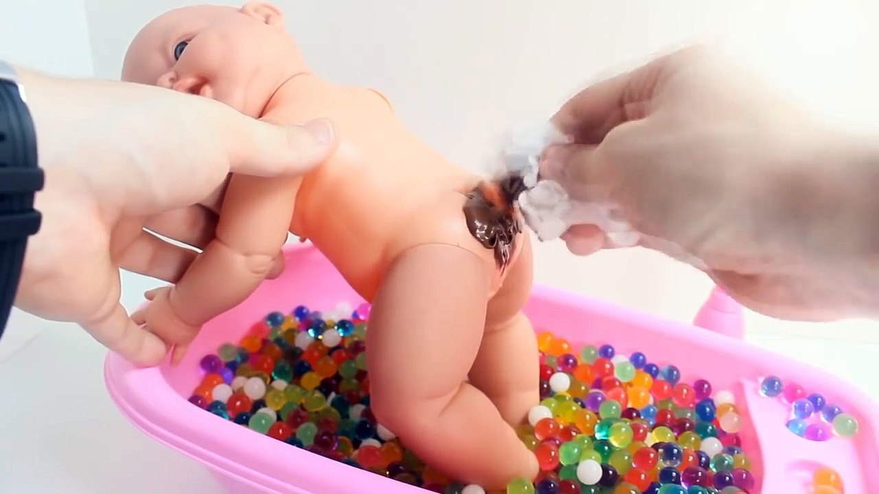 Gelli Baff and Slime Bathtime Nenuco Baby Doll Baby Alive Potty Poop Bebe Nenuco CACA Compilation