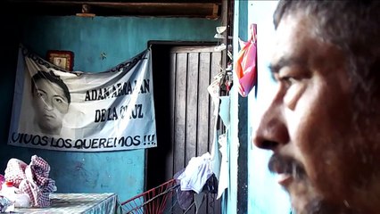 Padre de Ayotzinapa Confía en Justicia tras Arresto de Expolicía 🚓