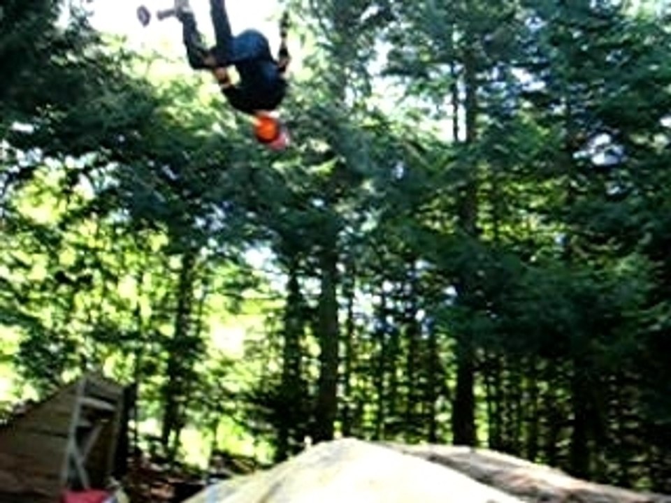 LDG Mountainboard Contest 2007 - backflip grab du champion