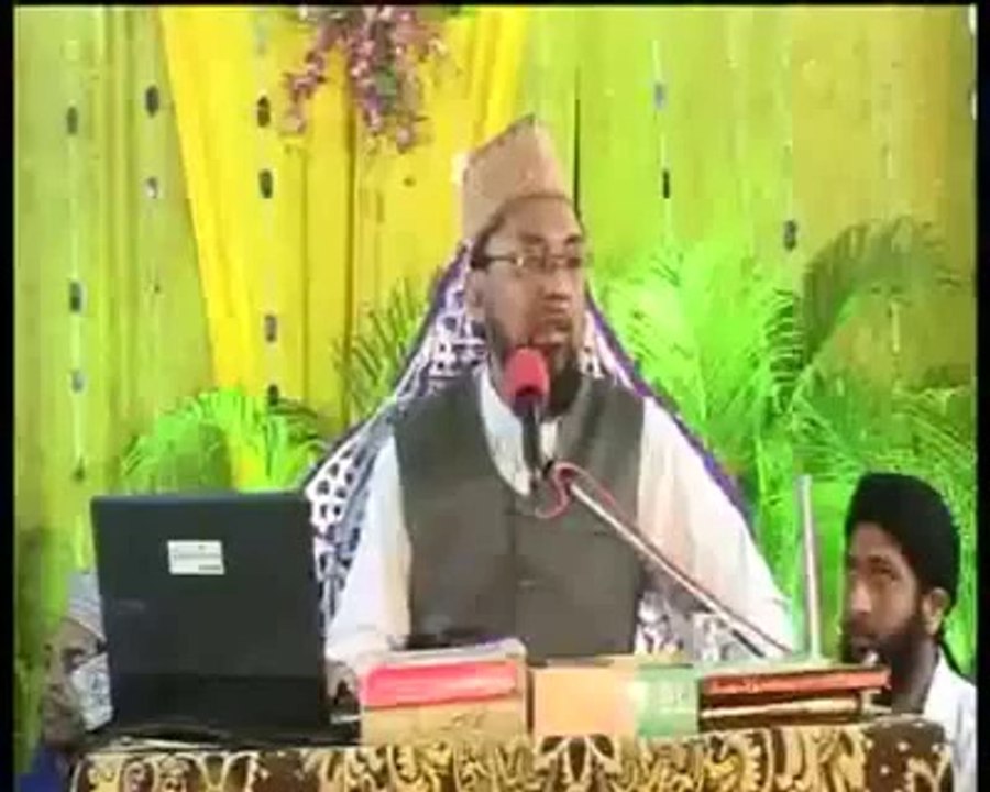 Deobandi Molvi Tariq Jameel Exposed by Muhammad Farooque Khan Razvi Sahab