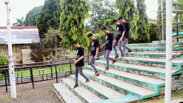 After Effects Tutorial - Freeze Frame & Freeze the Sequence