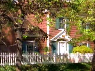 My Wife and Kids - S 3 E 2 - The Kyles Go to Hawaii (2)