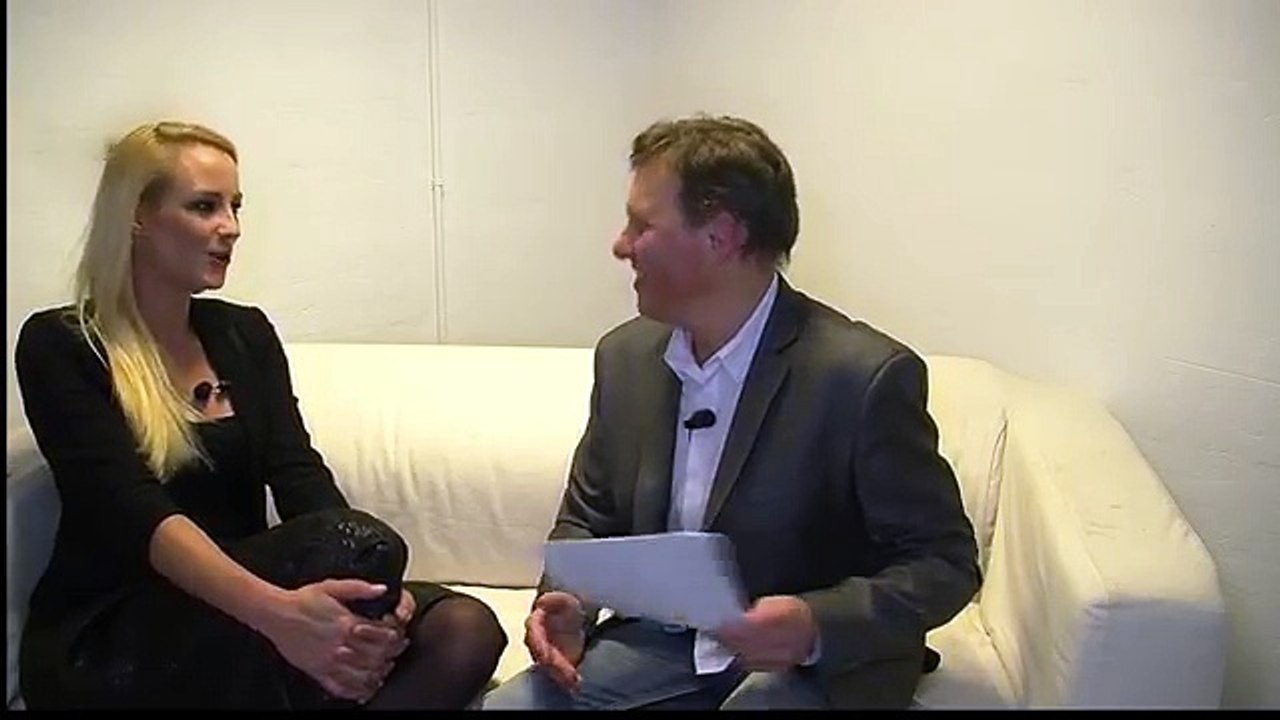 Charlie Hebdo,  Hanouna...Elodie Gossuin se confie à Lionel Durel