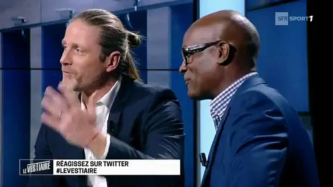 Girault sur les soirées bizutage avec les #Barjots  Tu finissais avec une plume dans le cul