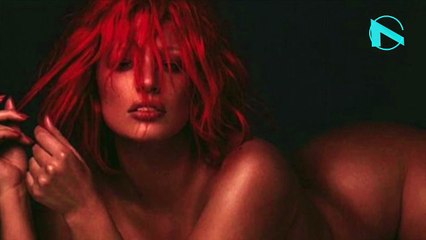 Ashley Graham puis her racy curves on display