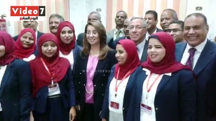 بالفيديو..غادة والى تفتتح المقر الجديد لبنك ناصر فى كوم أمبو