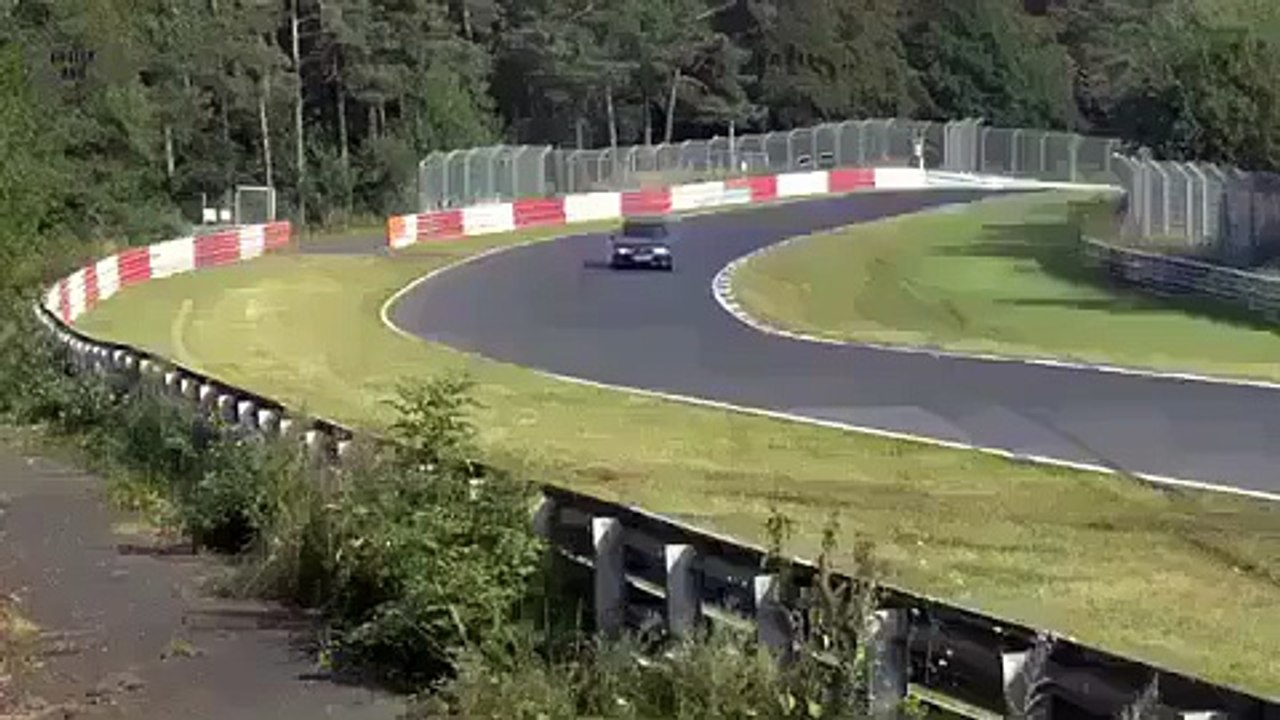 Buggati veyron drifting