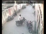 Bike Thief Caught on camera|India|Youngster's Choice.