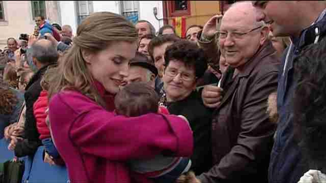 El Rey lanza "un mensaje de unión" en Los Oscos en la entrega del premio al Pueblo Ejemplar 2016