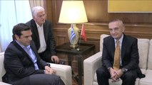 Meta takon Tsiprasin - Top Channel Albania - News - Lajme