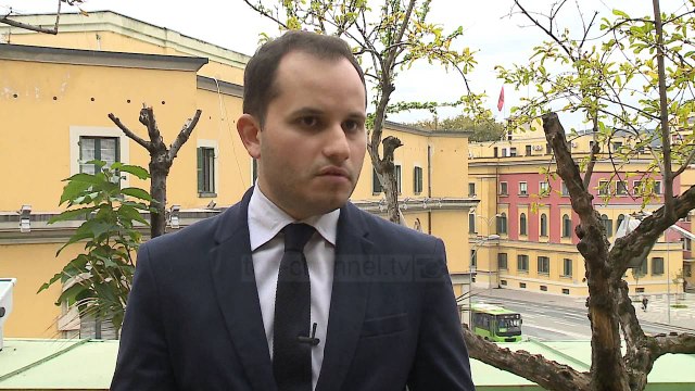 Boeri dhe pallatet e vjetra - Top Channel Albania - News - Lajme