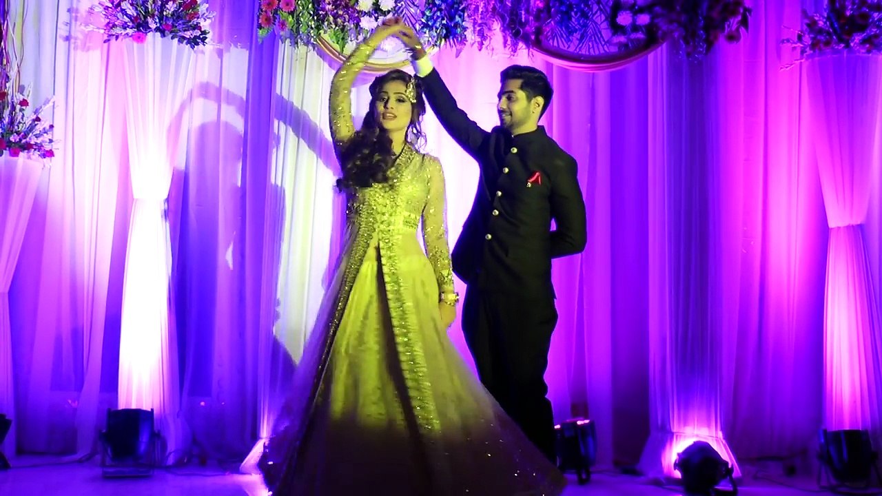 Wedding Dance Performance by Bride and Groom