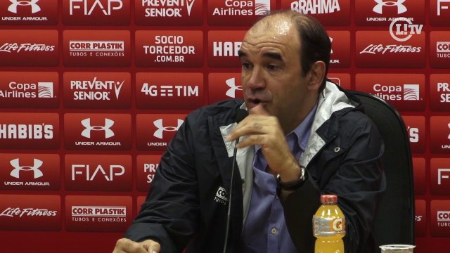 Ricardo Gomes comemora vitória diante da Ponte, mas alerta: 'Precisamos melhorar nossas decisões!'