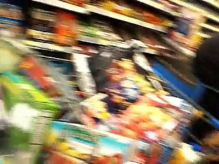 BOYS OWENS IN WOW FOOD