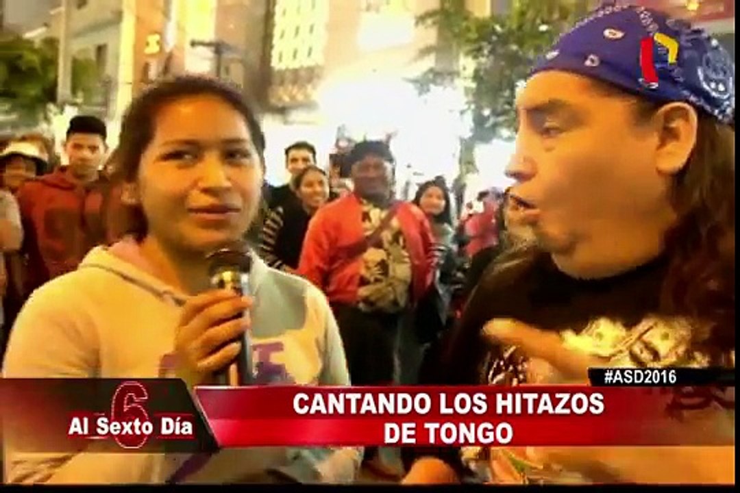 Cantando los 'hitazos' de Tongo