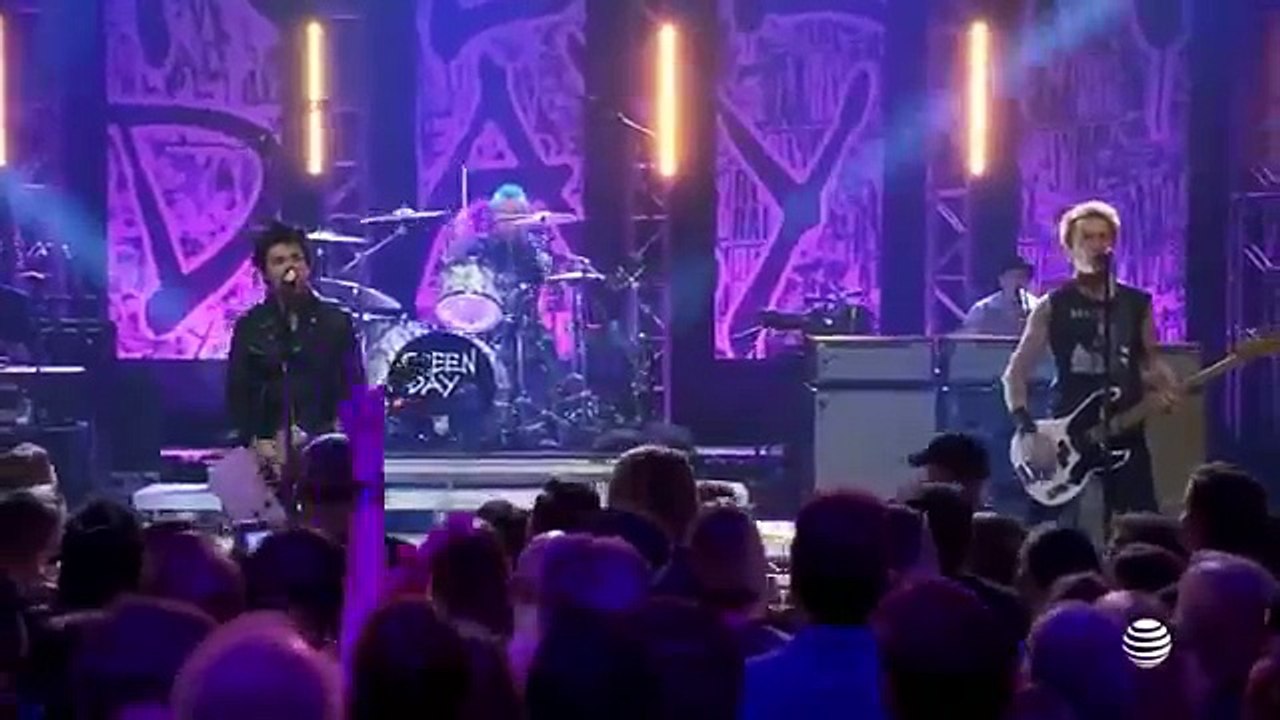 Green day - Know your ennemy - live : iHeart radio - 2016