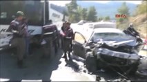 Antalya Yolcu Otobüsü Ile Otomobil Çarpıştı: 3 Ölü, 2 Yaralı