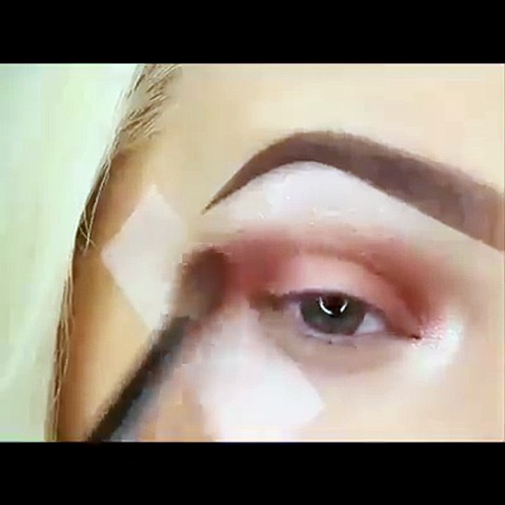 makeup tutorial