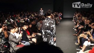 20161019_[TVDaily]2017 S/S SEOUL FASHION WEEK_SONGZIO-JungShin cut