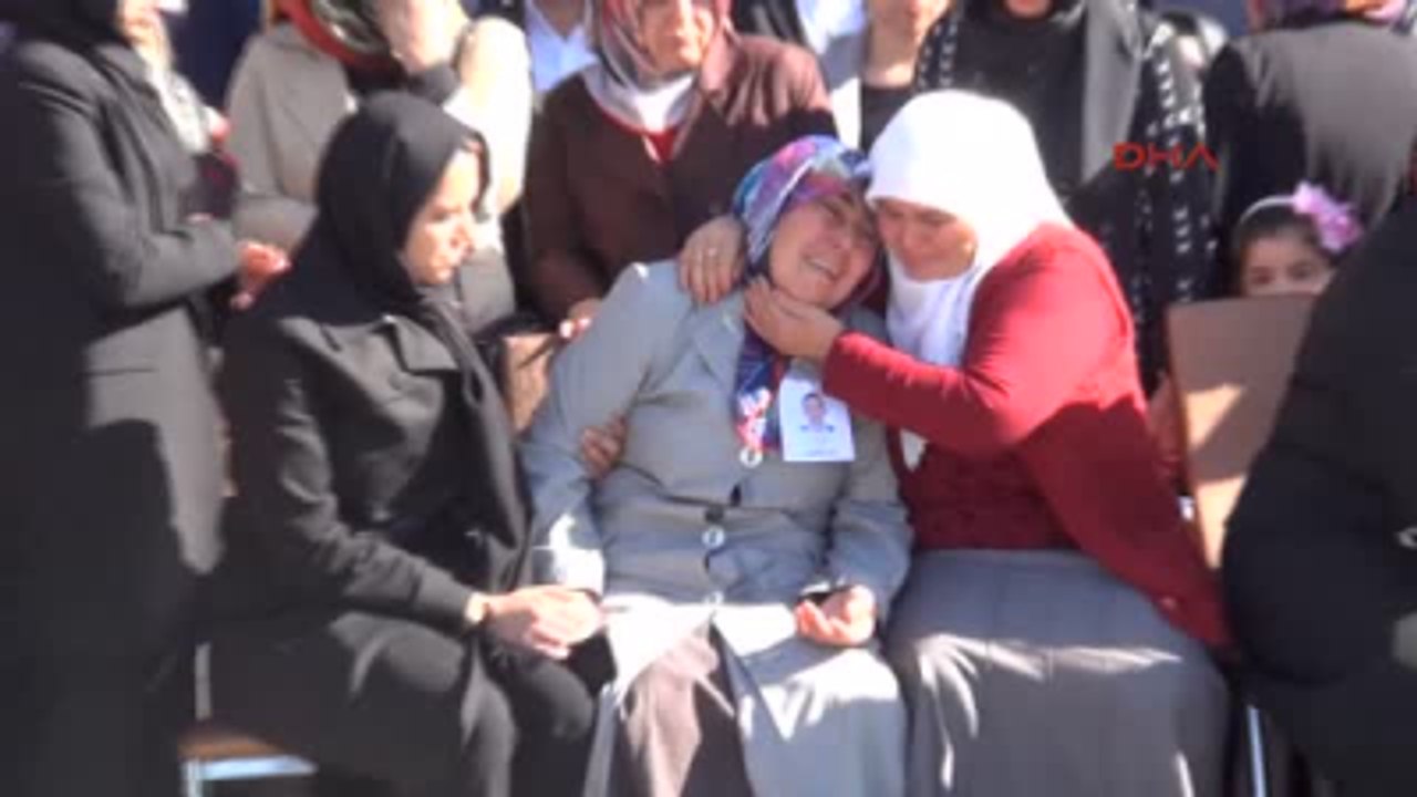 Bingöl Şehitleri Türkçe ve Kürtçe Ağıtlarla Uğurlandı