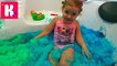 Мисс Катя новые серии 2020 года Синяя и зелёная ванна с желе & Маша и Медведь с уточкой распаковка игрушки и карандаши для ванной