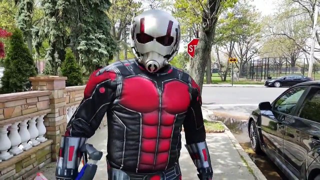 ANTMAN vs MUTANT MOBSTER IRL - Nerf War - Superheroes in Real Life - Spiderman - Marvel - DC