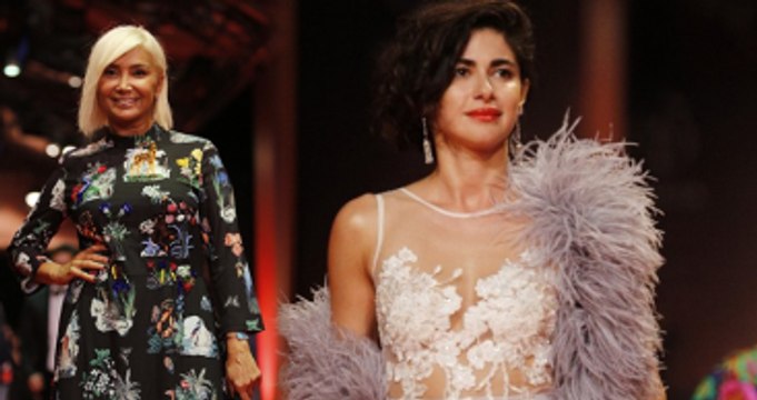 Antalya Film Festivali'nin Kapanış Galası'nda Ünlüler Şıklık Yarışına Girdi