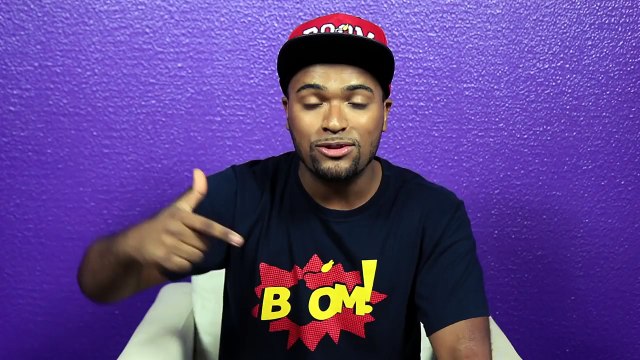 Un mec piège des gens dans un ascenseur en leur faisant croire qu'il a une énorme chiasse