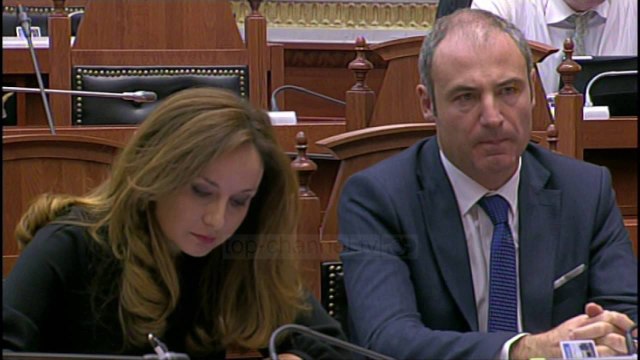 Rama: Mafia është armiku i betuar i riciklimit të mbetjeve - Top Channel Albania - News - Lajme