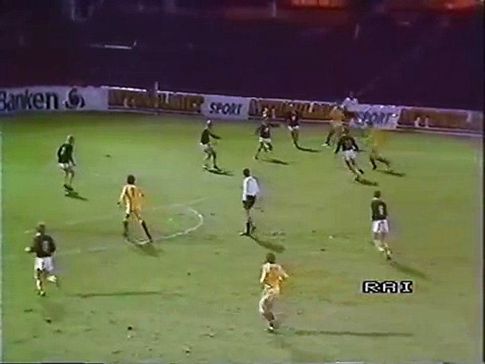 06.11.1985 - 1985-1986 UEFA Cup Winners' Cup 2nd Round 2nd Leg AIK Stockholm 2-2 Dukla Prag