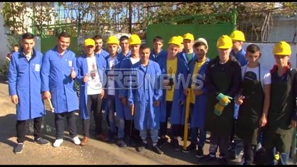 Ora News - Nxënësit e shkollës “Karl Gega” rikonstruktojnë banesën e familjes së varfër