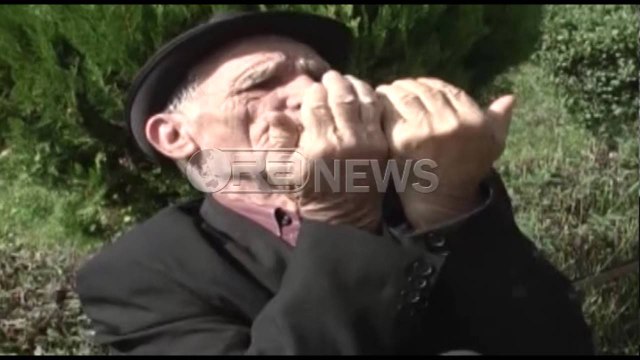 Ora News – Ngrohja, banorët e Kukësit: Nuk përballojmë dot çmimin e druve