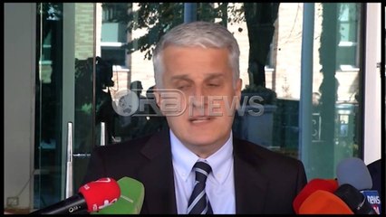 Ora News - Kandidati i PS-së në Kolonjë është mjeku Ilia Stefo