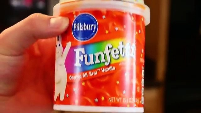 Twins Challenge NOT MY ARMS Sisters Cookie Decorating Funny Kids DisneyCarToys & AllToyCollector