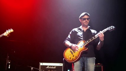 ALL LADIES DO IT - MESS DISTRACTION LIVE 2016